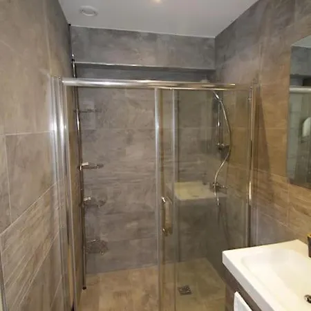 2-appartement Rdc Avec Jardin *
