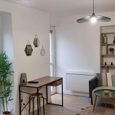 Apartment 2-appartement Rdc Avec Jardin Mantes-la-Jolie