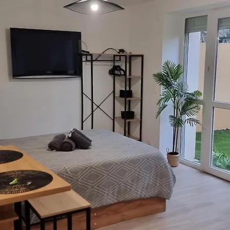 2-appartement Rdc Avec Jardin Mantes-la-Jolie